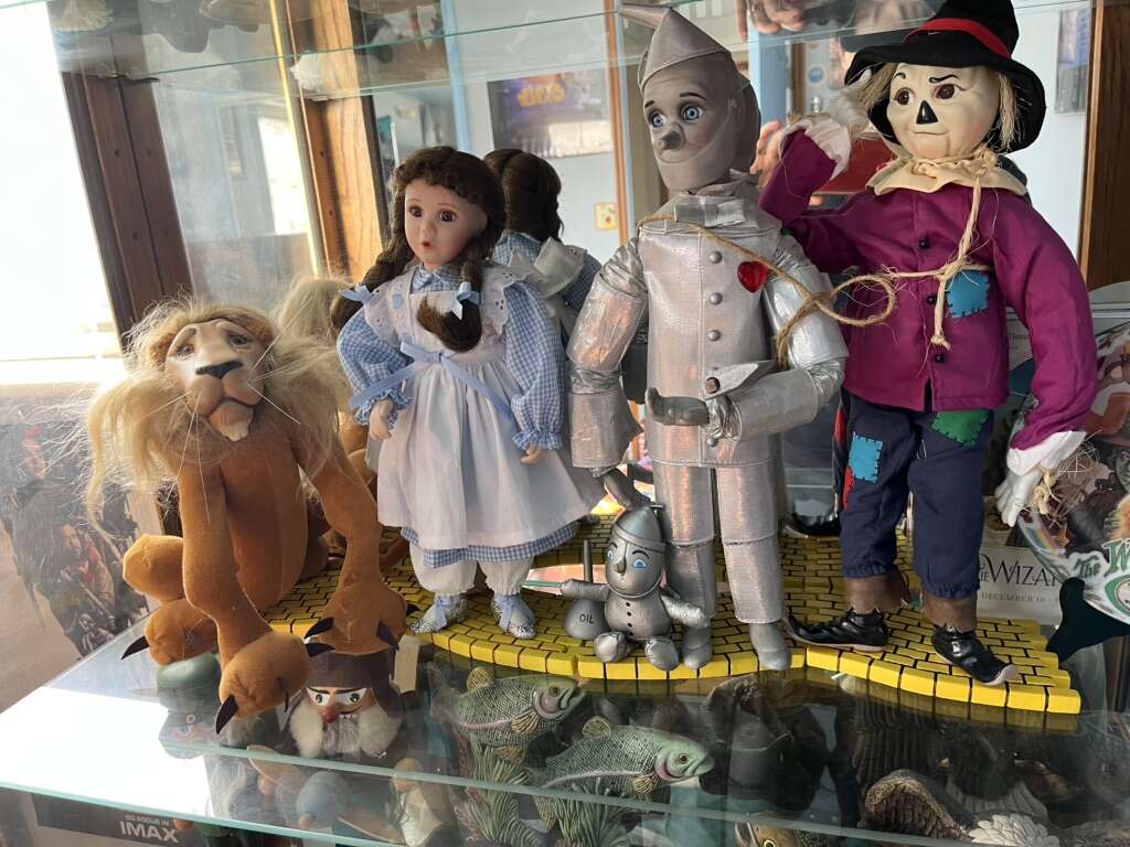 Limited Edition Wizard Of Oz Collection Set