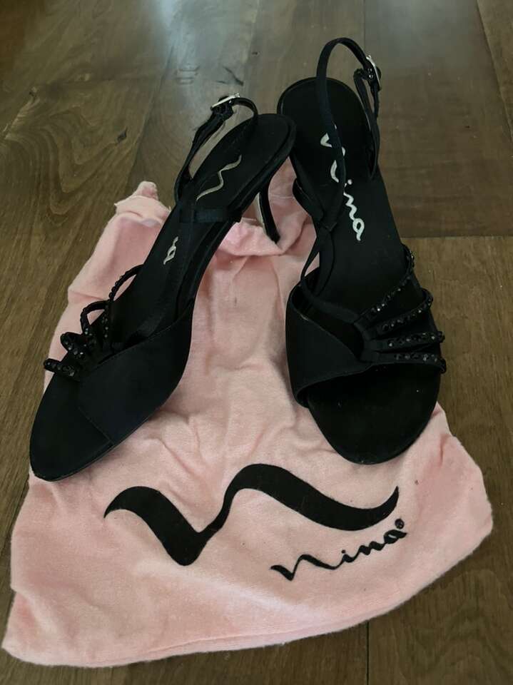 Women's nina black heels strappy size 6 1/2