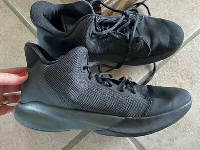 Men's Nike black high tops size 7.5