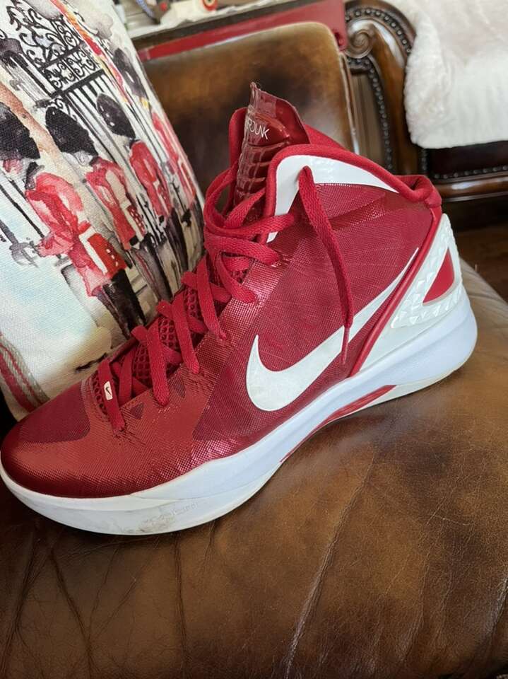 Nike men's hyperdunk hightop red shoes size 13
