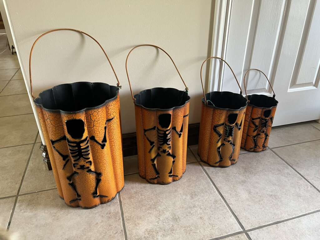Set Of Metal Skeleton Buckets
