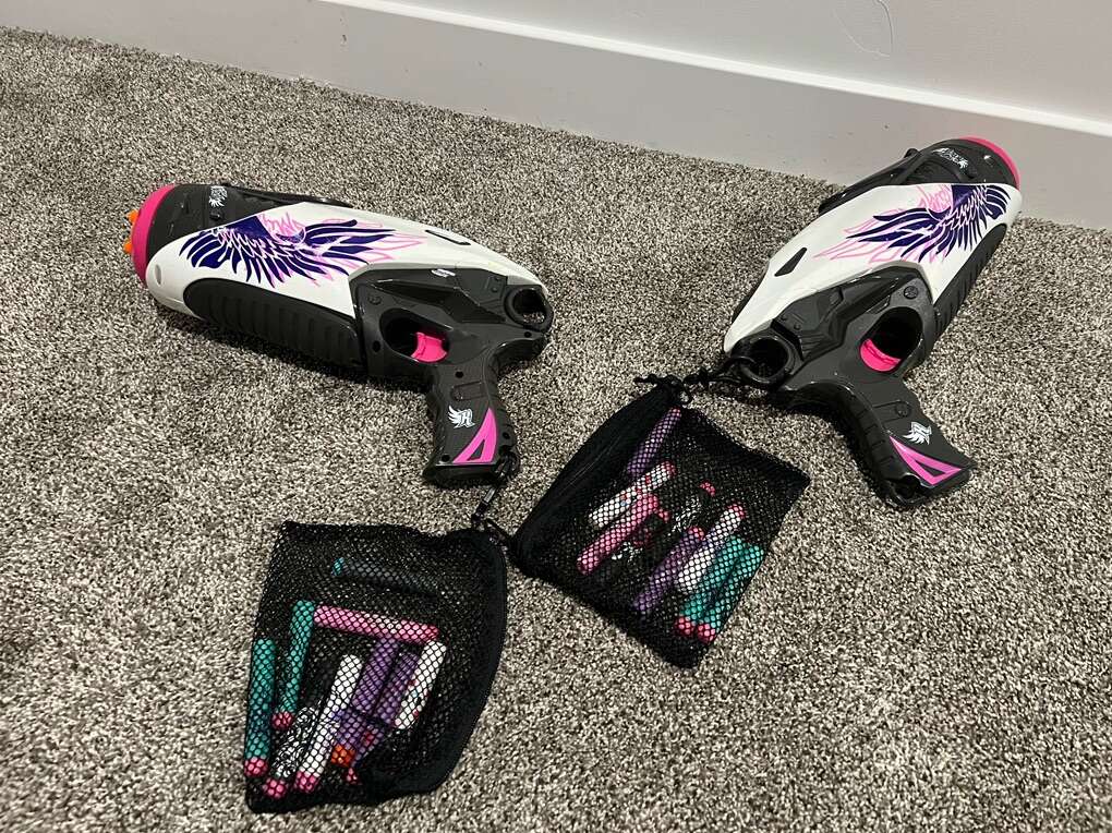 Nerf Rebelle Guns W/Auto Rotating Barrells