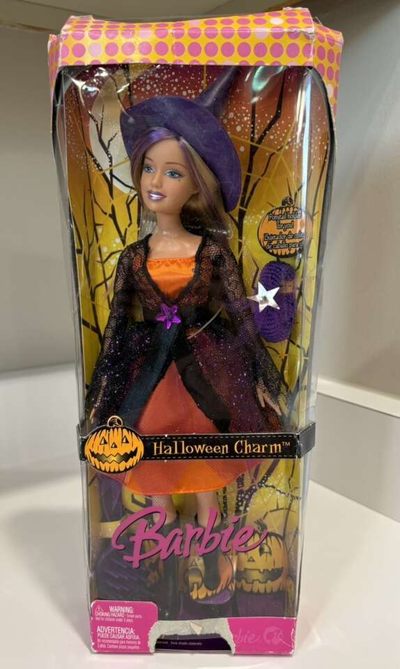 New Halloween Charm Barbie 2006