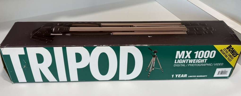 Camera Tripod Lightweight And Adjustable