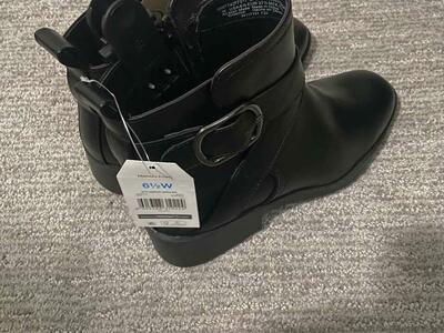 Woman Ankle Buckle boots