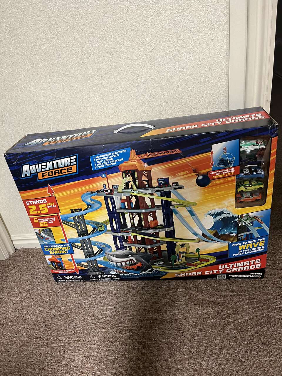 Adventure Force Ultimate Shark City Garage, Diecast Vehicle Playset, Ages 3+
