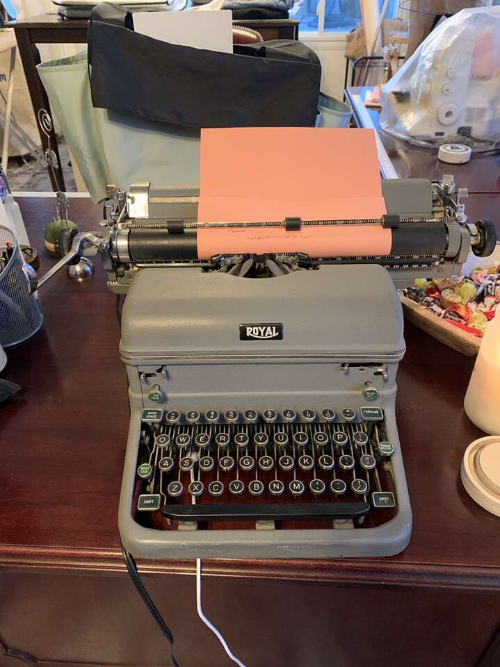 1948 Royal Typewriter Machine
