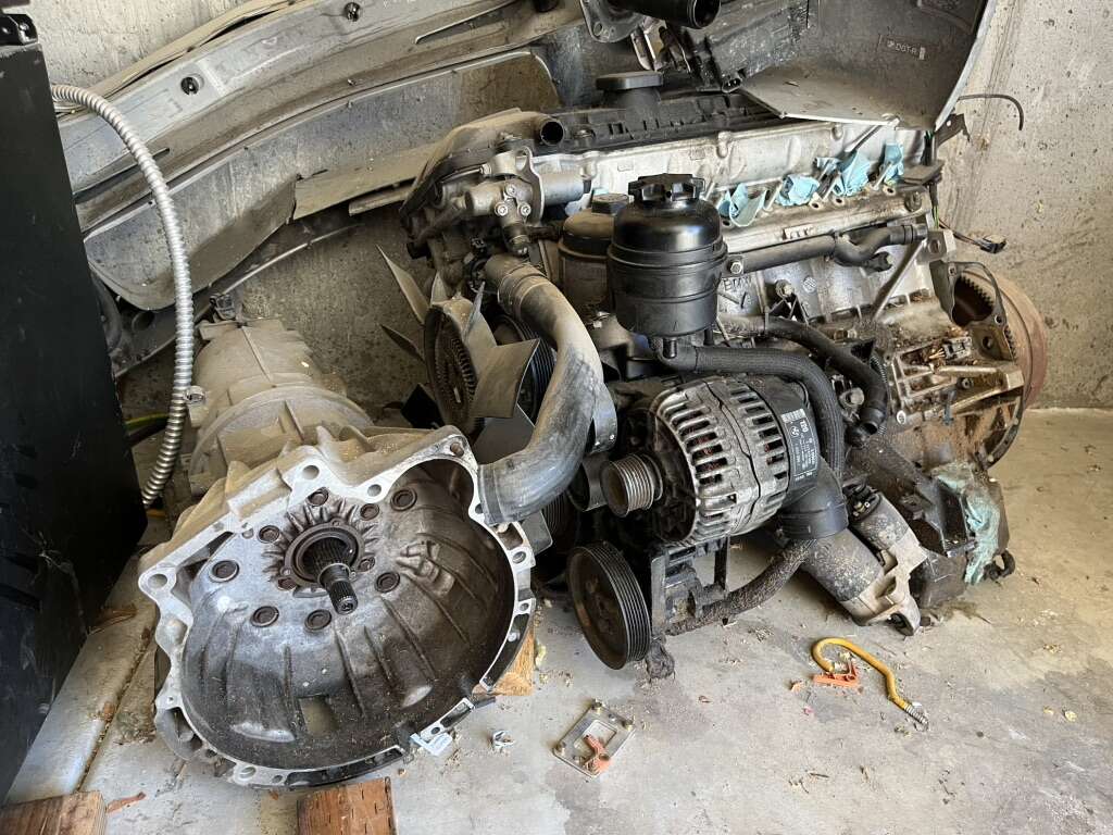 2000 BMW Z3 2.3L Engine & Transmission