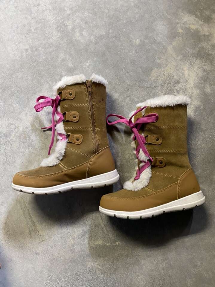 Girls Boots Size 2 Winter Boots