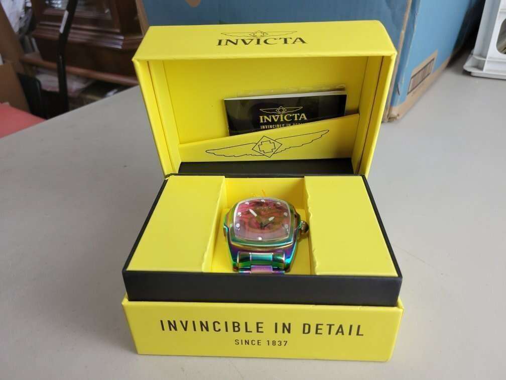 Invicta Lupah Iridescent Watch RARE LIMITED EDITION