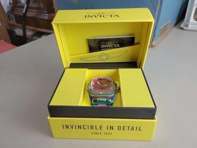 Invicta Lupah Iridescent Watch RARE LIMITED EDITION