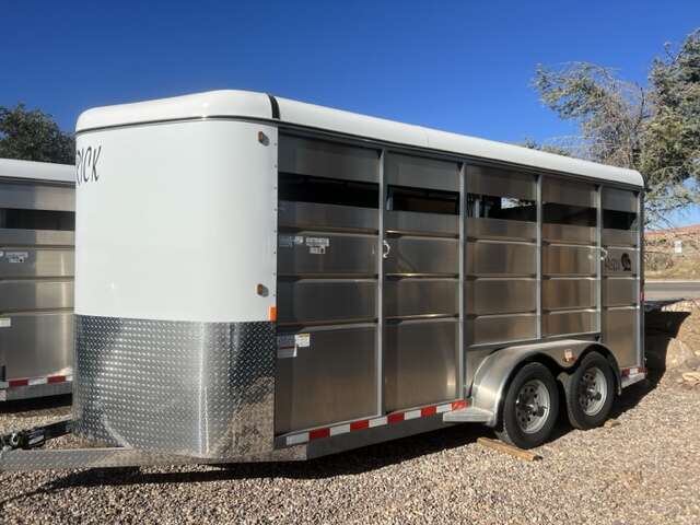 2024 Maverick 3 Horse High Side