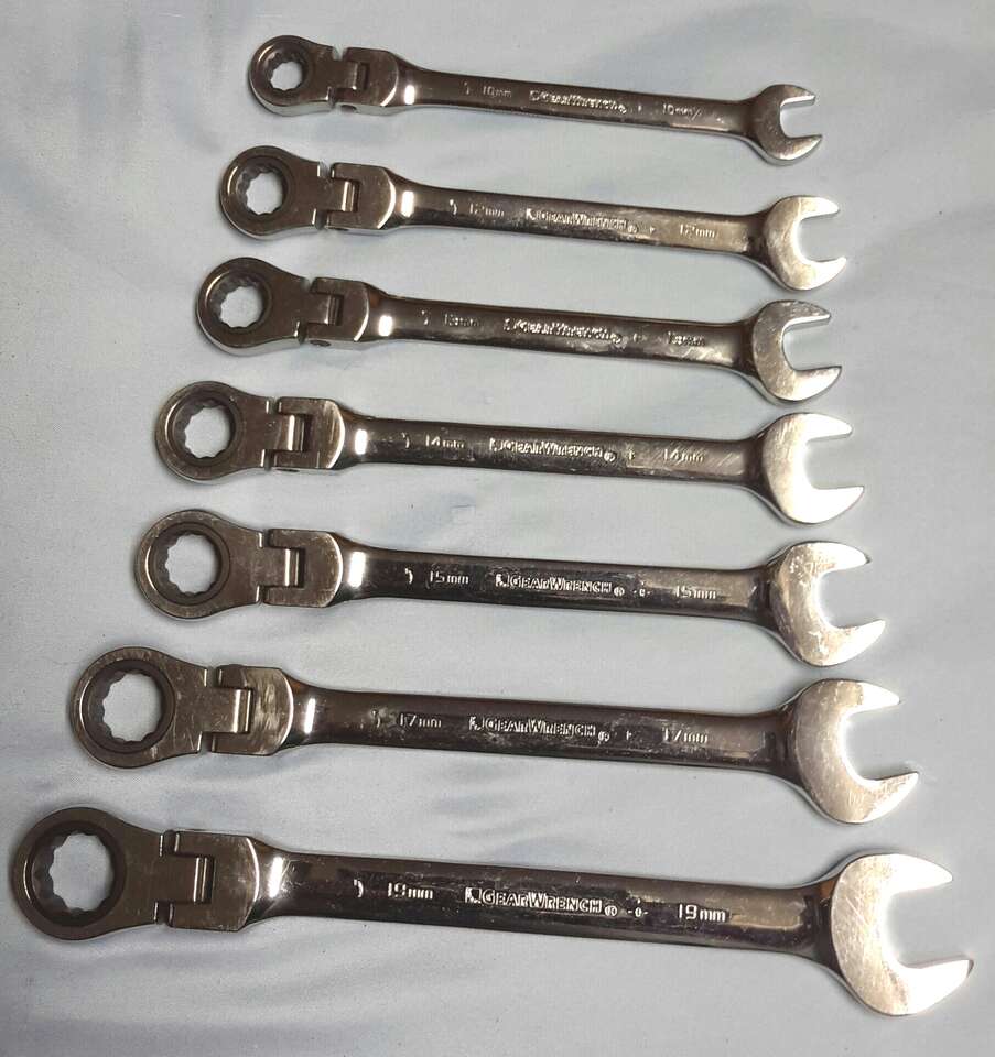 NEW Gearwrench metric ratcheting flex head combination wrenches Gear Wrench ratchet socket