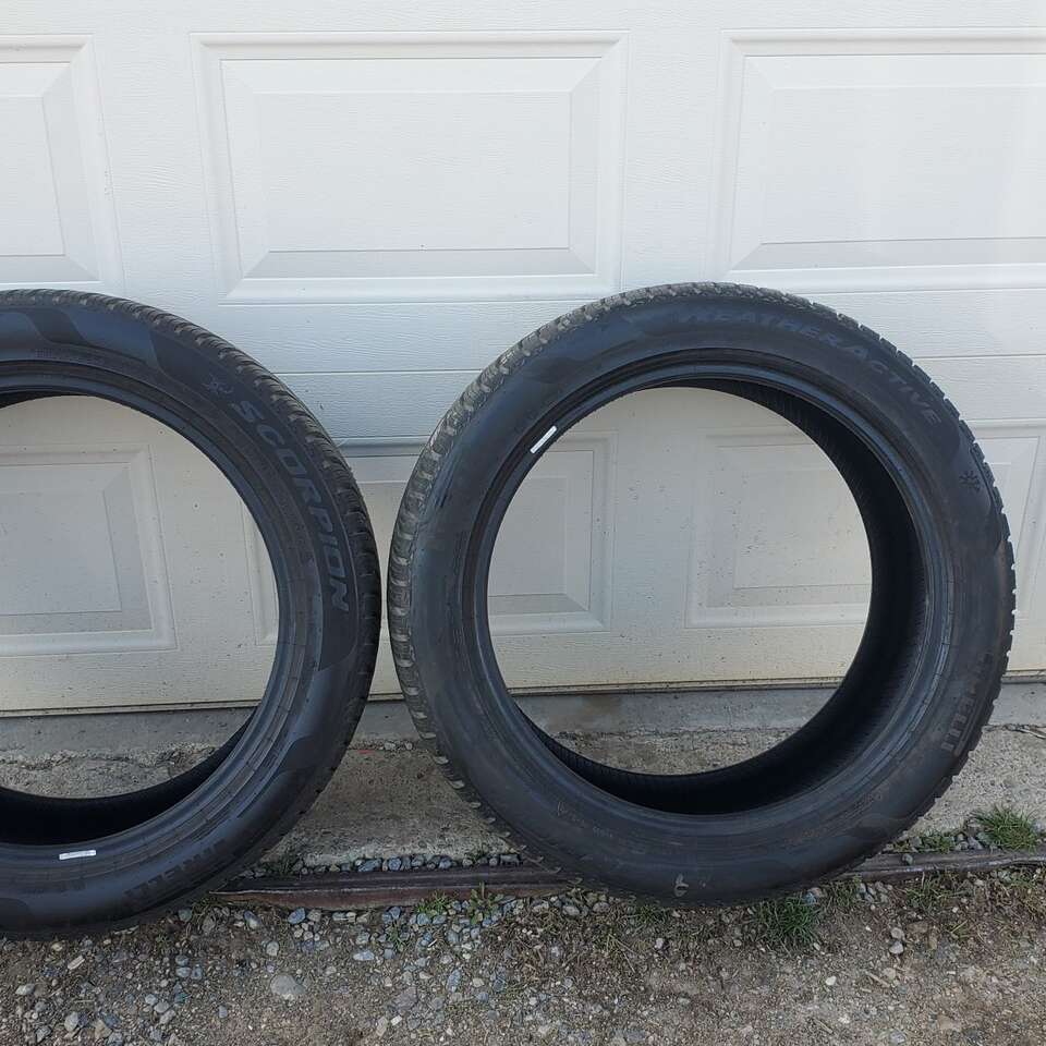 Pirelli 275/45 r21