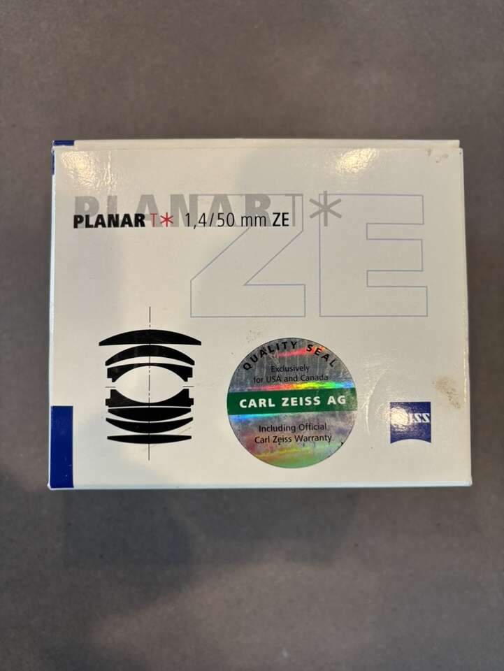 Carl ZEISS PLANAR 1, 4/50 ZF Camera Lens