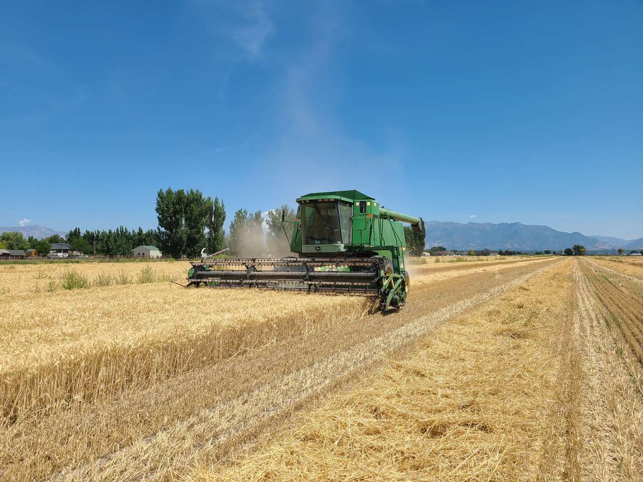 John deere 9600 combine
