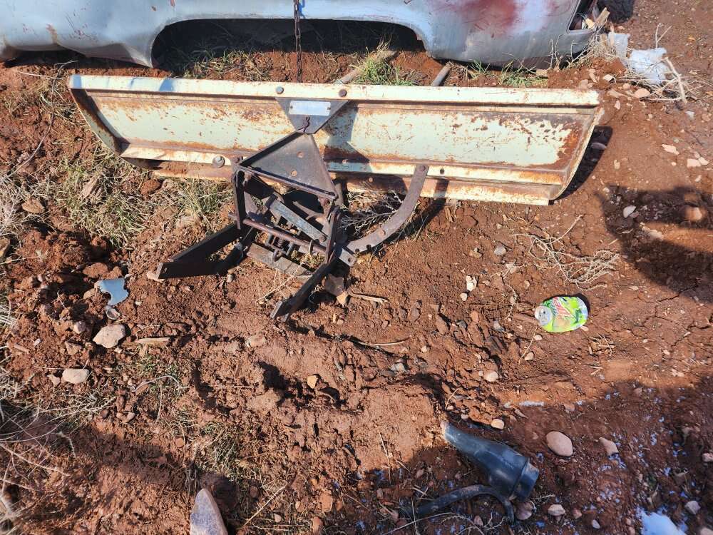 Snow plow off craftsman yard tractor