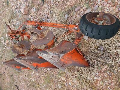 Case 3 bottom one way plow