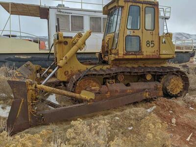 Industrial construction equipment