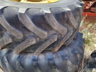 24.5 x 32 tractor tires and wheels