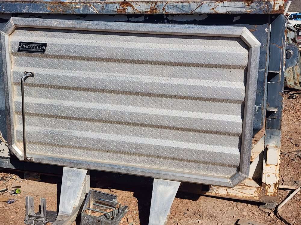 Semi truck headache racks