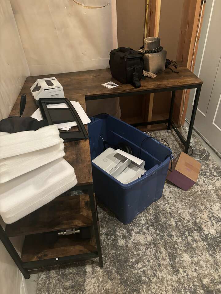 Great L Shaped Desk FREE