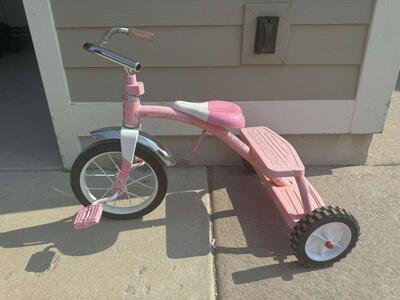 Radio Flyer Pink Dual Deck Tricycle / Trike