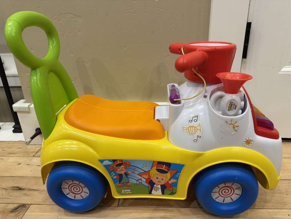 Fisher Price Little People Music Parade Ride On