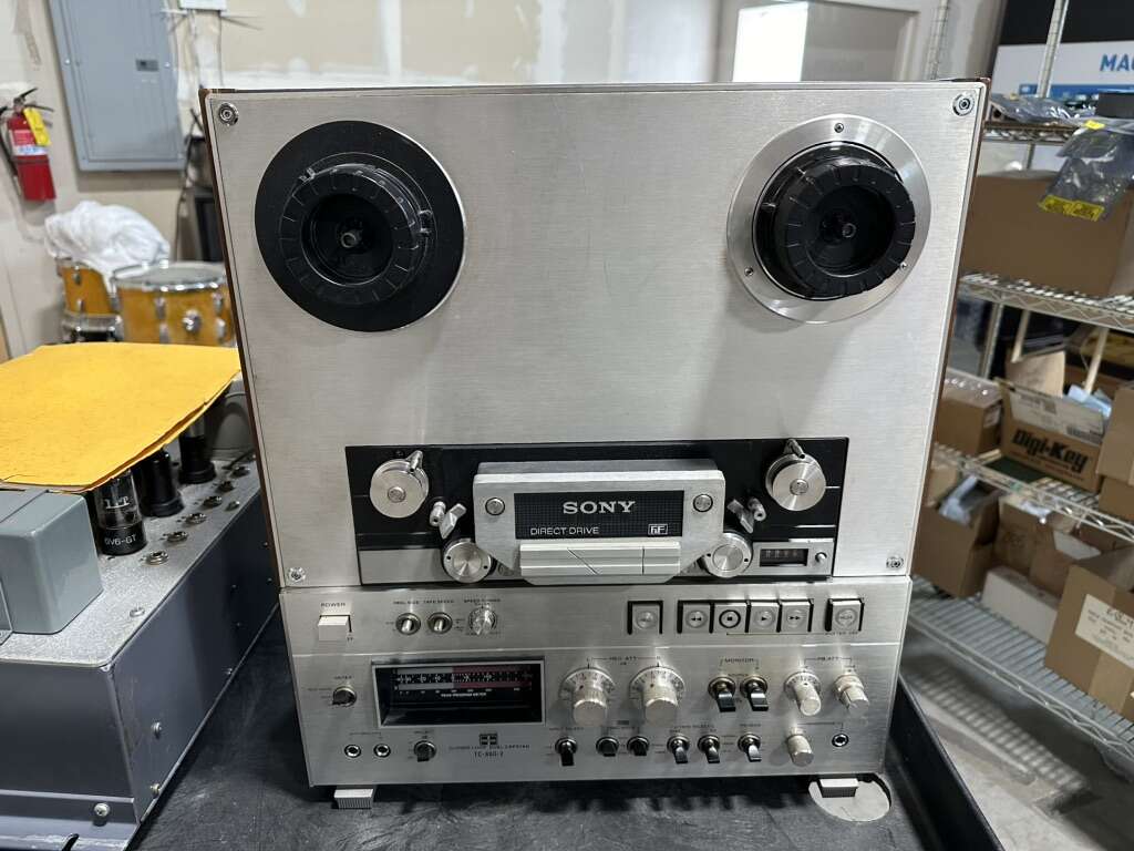 Sony TC-880-2 1/4 Inch Analog Tape Recoder