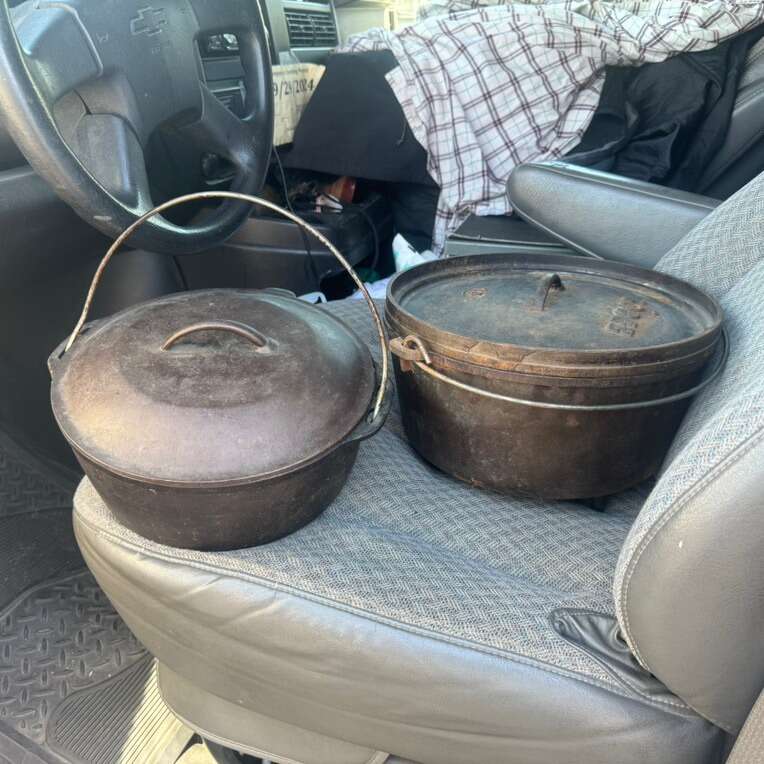 Cast Iron Bean Pot Vintage Very Rare.