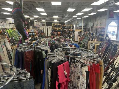 Oakley 2024 Ski Pants & Jackets ALL 50% Off - Snowboard Jacket Sale