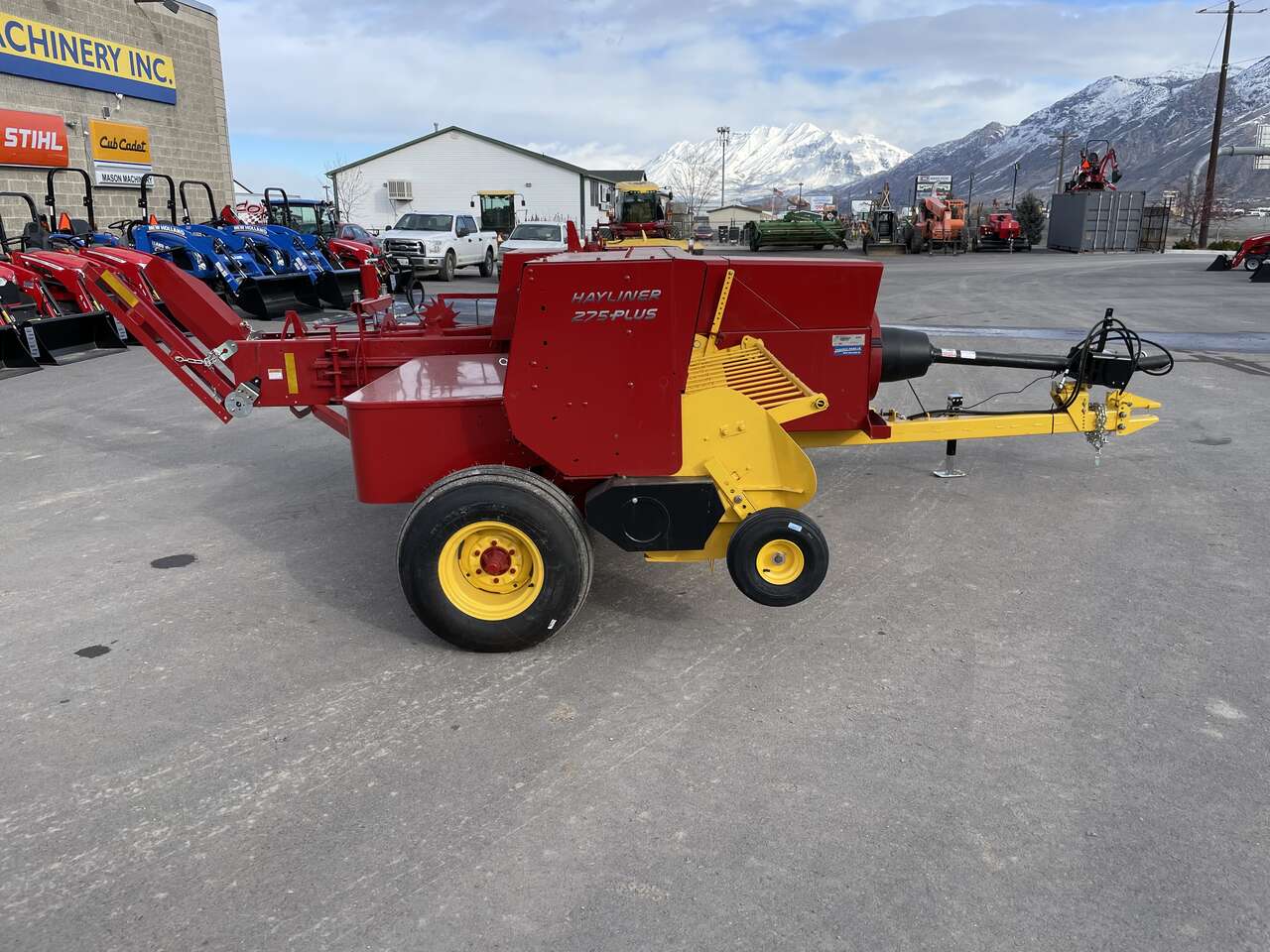 New Holland Hayliner 275 Plus Hay Baler