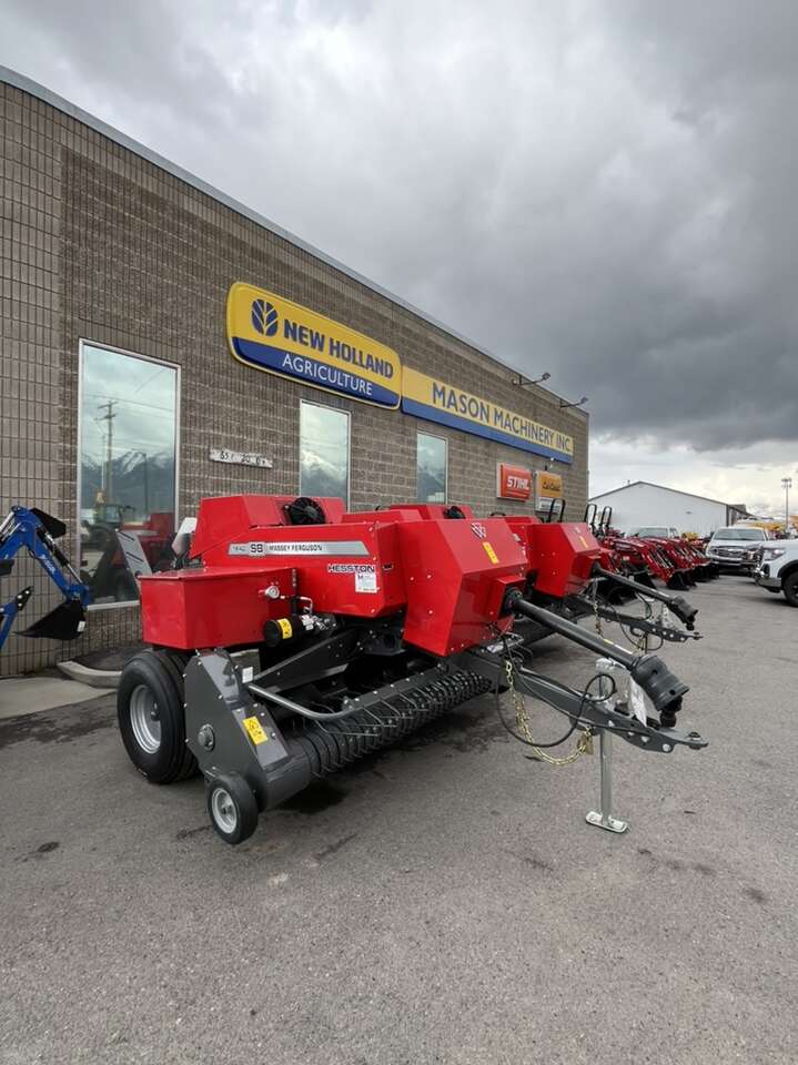 Massey Ferguson 1840 Small Square Baler