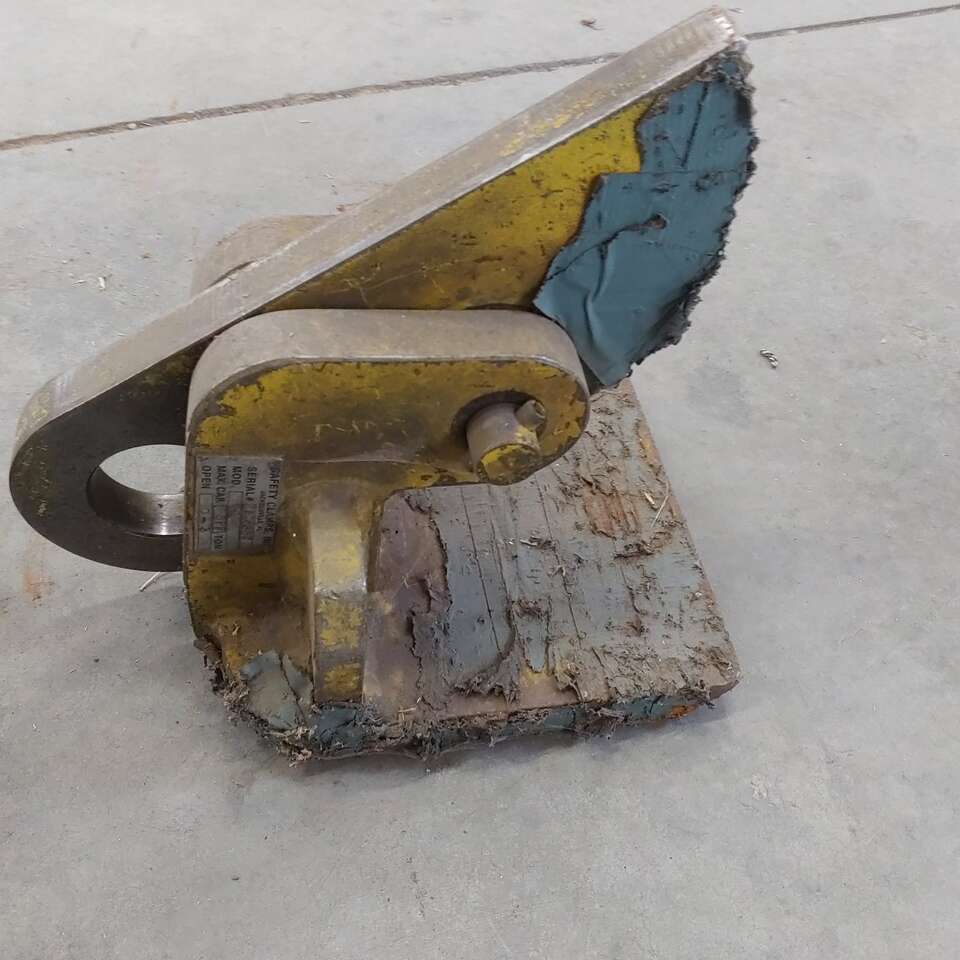 horazontal plate lifting clamps