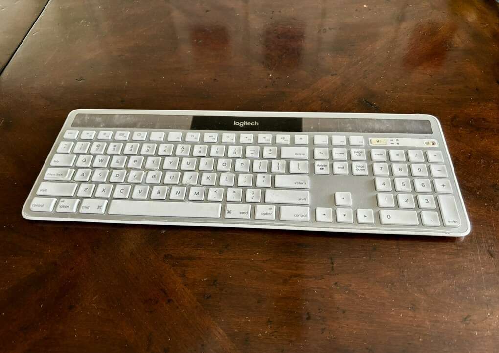 Keyboards + Mouses + Pads