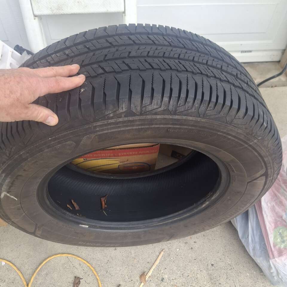 tire 265 60R18 110T PATHFINDER HT $40