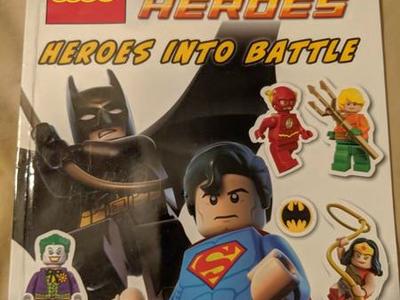 Ultimate Sticker Collection: LEGO DC Comics Super