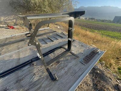 Camp trailer table stands