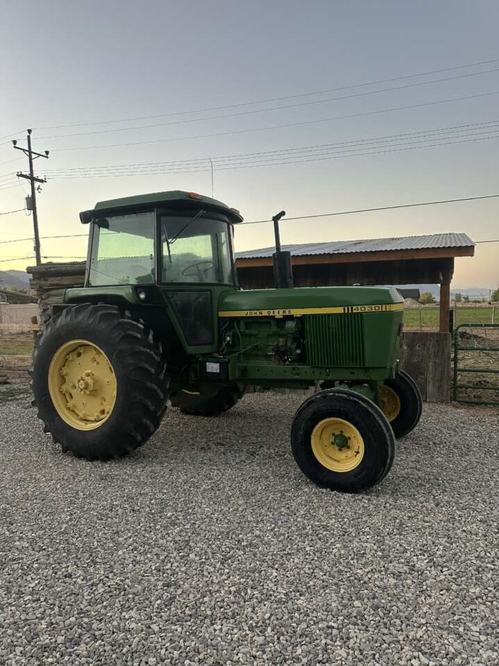 John Deere 4030