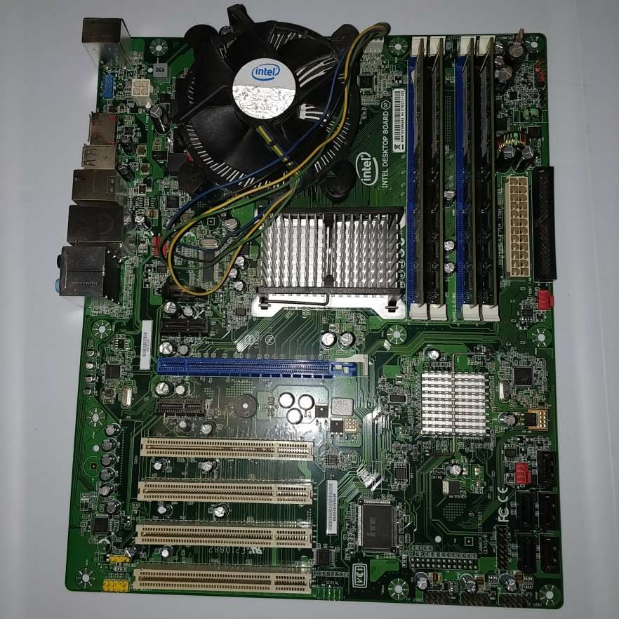 Intel Q9300 + Intel MOBO + 8GB Ram Combo