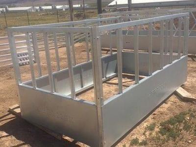 Single and Double Bale Hay Feeder