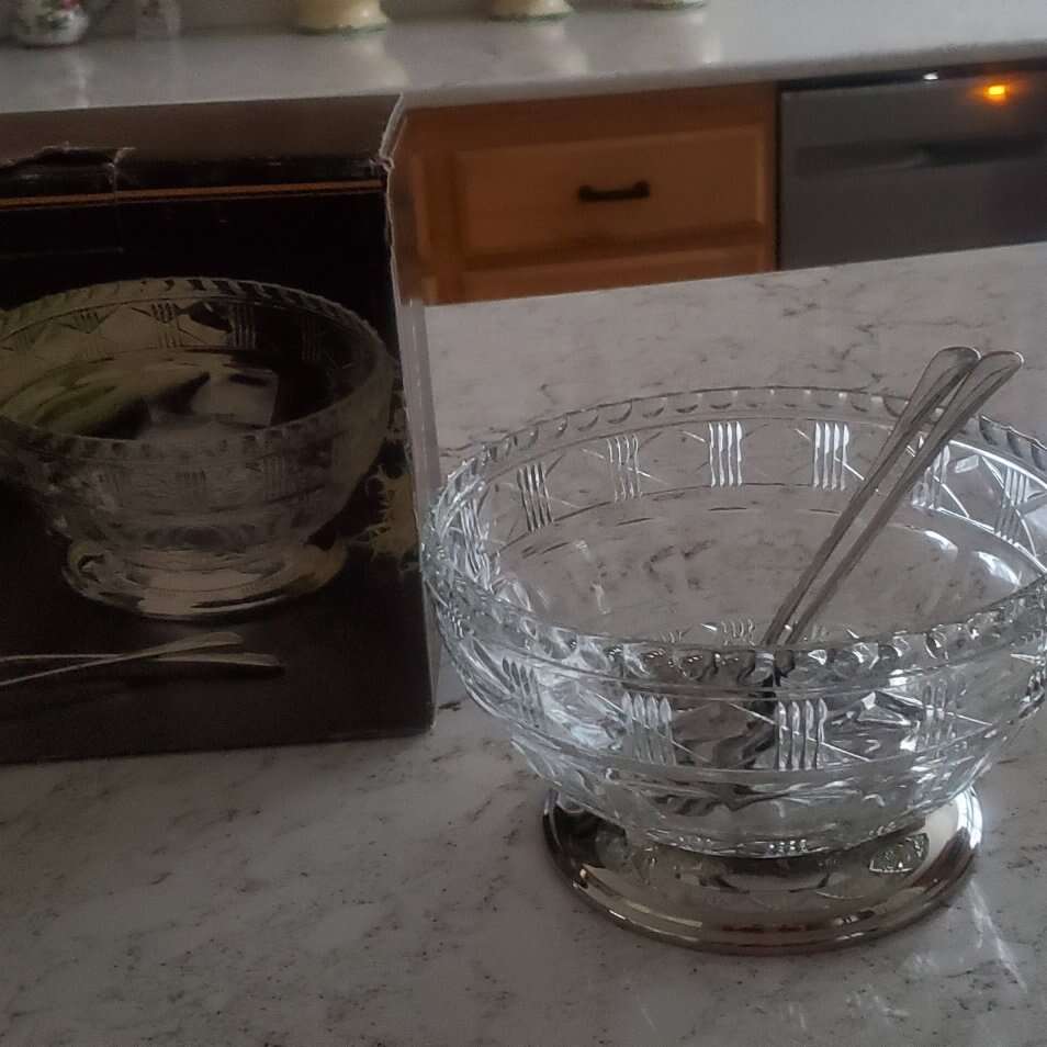 Glass w/Silver Salad/Fruit Bowl