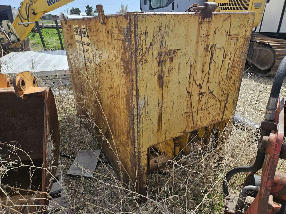 Pow-R-Mole PD-4 rod pusher/puller Boring machine