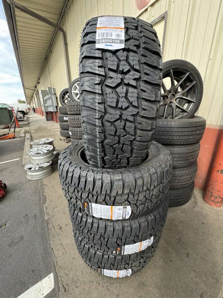 BRAND NEW 255/55R18 MILESTAR PATAGONIA AT PRO