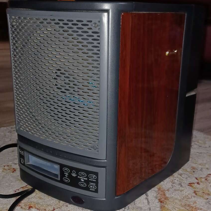 New. Fresh Air by Ecoquest. Portable Air Purifier.