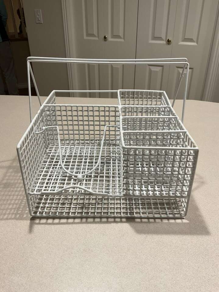 Organization For Your Picnic Or Patio Paper Suppli