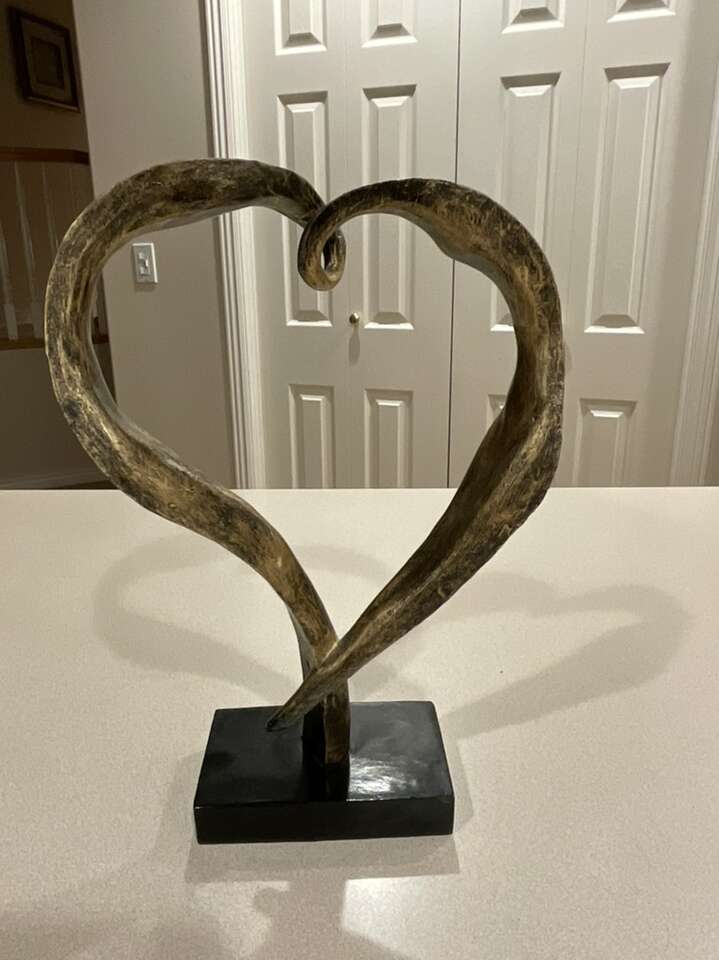 Holiday Valentines Day Heart Sculpture/ Statue