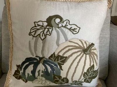 Fall Pumpkin Decor Throw Pillow