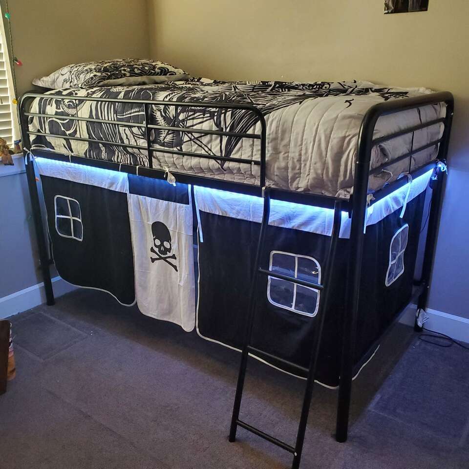 Kids twin loft bed Furniture