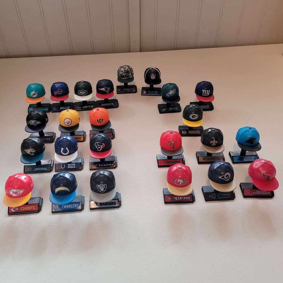 Mad Lids NFL Series 1